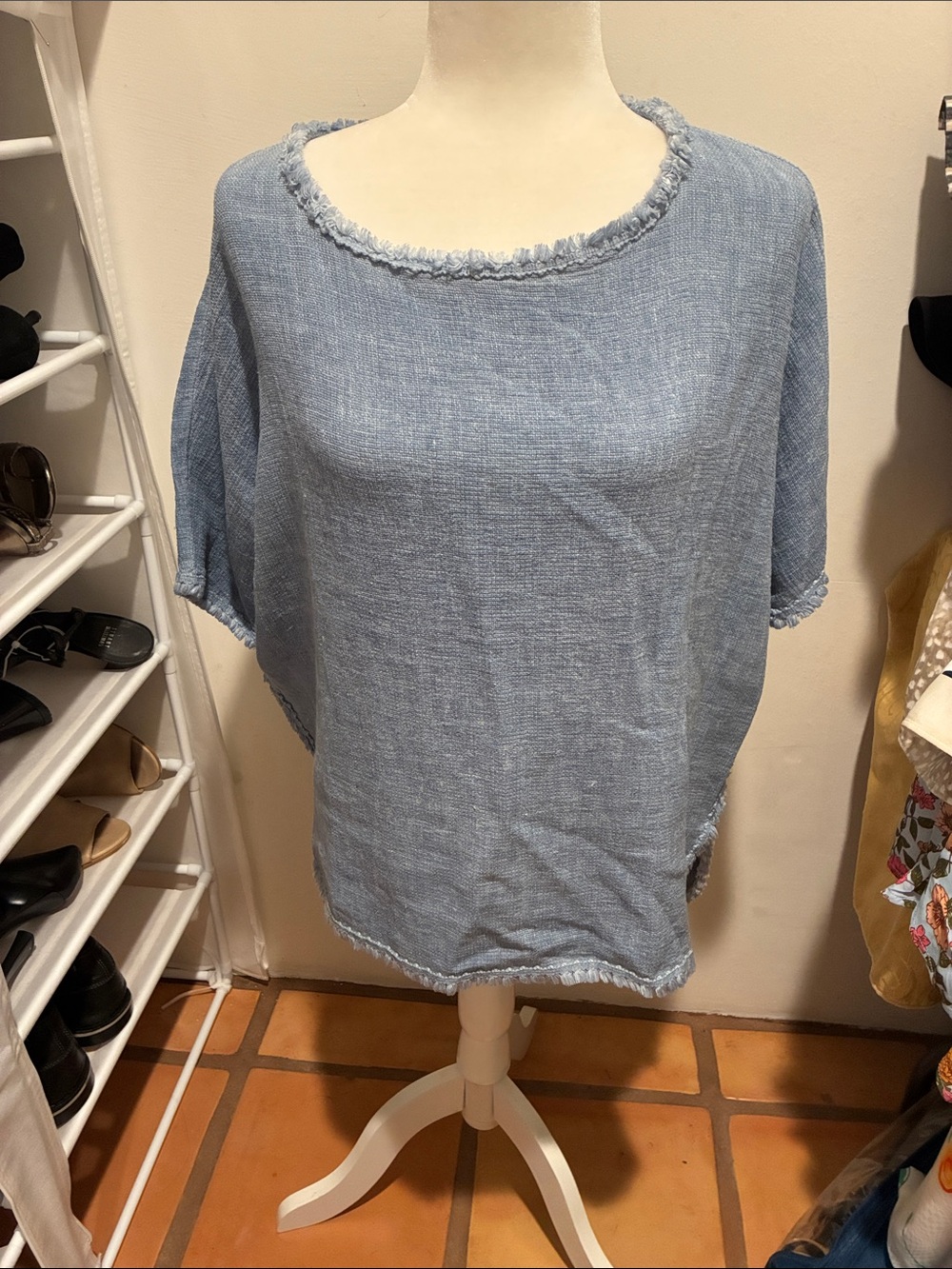 Meo Meli Light Blue Frayed-Edge Woven Tunic Top